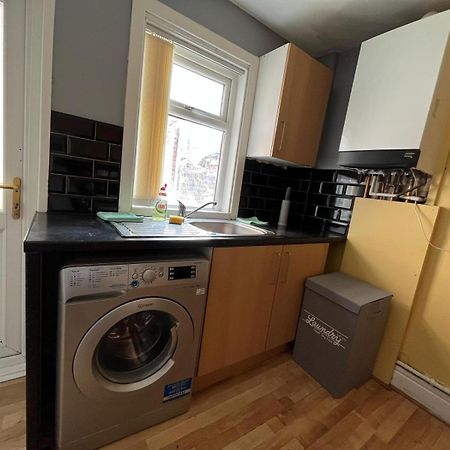 Arthurs Hill Newcastle, Free Parking Fully Equipped Kitchen 4 Bedrooms, Near City Centre Exterior foto